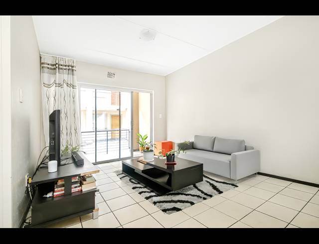 1 BEDROOM APARTMENT FOR SALE IN FERNDALE